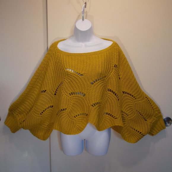 Moon & Madison Sweater Poncho Shawl SOLD - Picture 1 of 8
